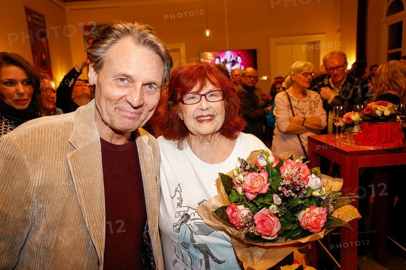 Wolfgang Bahro and Brigitte Grothum at the premiere ofOma Trick with Brigitte Grothum and Johannis Hallervorden 26.02.25 at the palace gardens Theatre. Brigitte Grothum celebrates her 90th birthday here