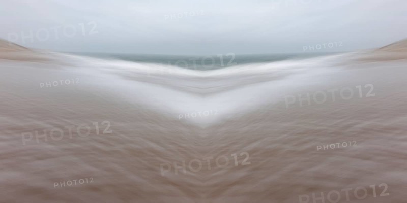 Mirrored picture, blurred, waves on Sylt North Sea beach, National Park Wadden Sea, Sylt, Hoernum, North Frisia, Schleswig-Holstein, Germany | Mirrowed picture, blurred, waves on beach, North Sea, National Park Wadden Sea, Sylt, Schleswig-Holstein, Germany, Nordsestrand, Hoernum, Schleswig-Holstein, Germany, Europe