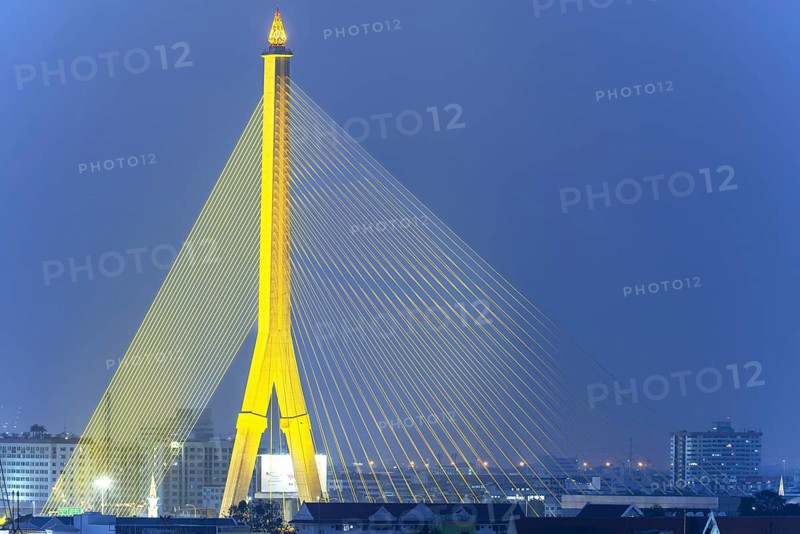 The illuminated Rama VIII Bridge over the Mae Nam Chao Praya, Bangkok, Thailand, Asia