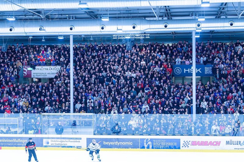 Full stands with fans at an ice hockey game in a large stadium, Heilbronner Falken Vs Bietigheimer Steelers, Heilbronn, Germany, Europe