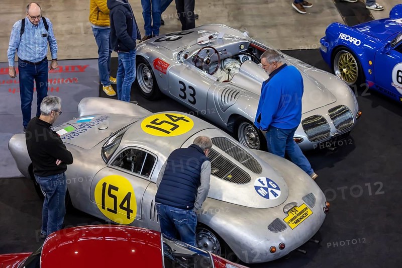 Retro Classics car show opens in Stuttgart. With over 90, 000 visitors and more than 900 exhibitors, the trade fair for driving culture is the central meeting point for the classic car scene in southern Germany. Stuttgart, Baden-Württemberg, Germany, Europe