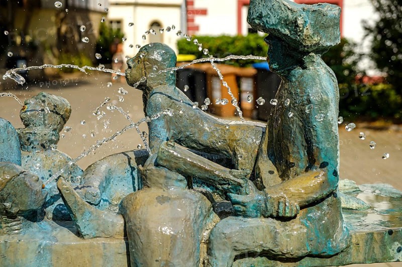 Detail of the Bremen Town Musicians fountain by Karl Lemke from 1979 in the historic city centre of Erfurt, Thuringia, Germany, Europe