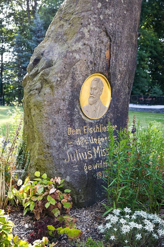 Memorial stone for Julius Missbach on the Ungerberg near Neustadt, Saxony, Germany, Europe