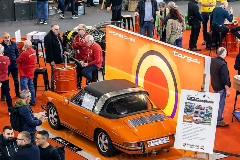 Retro Classics car show opens in Stuttgart. With over 90, 000 visitors and more than 900 exhibitors, the trade fair for driving culture is the central meeting point for the classic car scene in southern Germany. Stuttgart, Baden-Württemberg, Germany, Europe