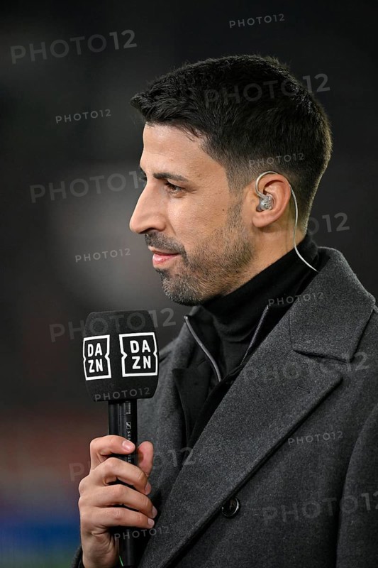 DAZN TV expert Sami Khedira in an interview Microphone Microphone Logo Portrait MHPArena, MHP Arena Stuttgart, Baden-Württemberg, Germany, Europe