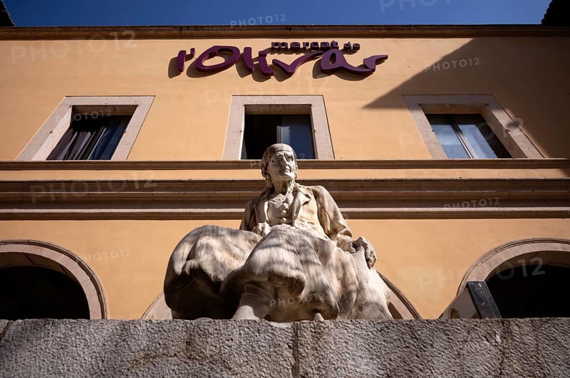 Façade of the market hall, Mercat de l'Olivar, Logo, Palma de Majorca, Majorca, Balearic Islands, Balearic Islands, Spain, Europe