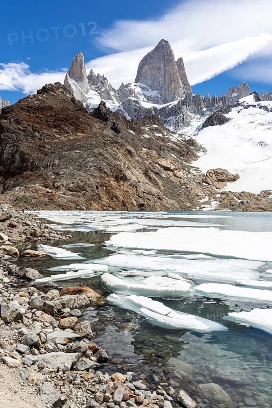 Lagoon de los Tres in front of Mount Fitz Roy, Laguna de los Tres Trail, Mount Fitz Roy, El Chaltén, Santa Cruz Province, Argentina, South America