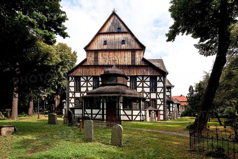 Protestant Peace Church, view from the west built 1656-57 polygonal entrance pavilion in front of the west gable, largest half-timbered church in Europe with room for 7500 people, St., Sankt, Saint