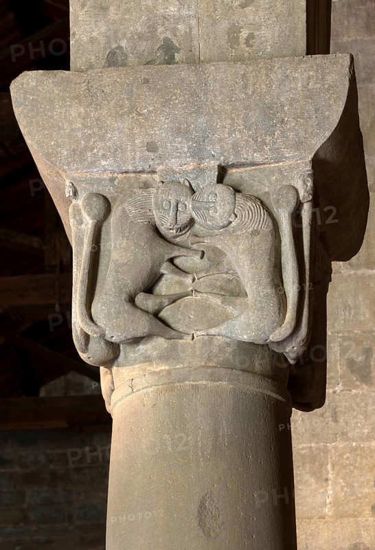 Gropina, Pieve San Pietro di Gropina, capital with lion