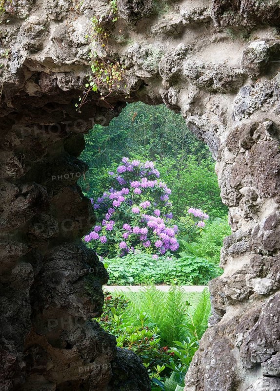 Garden of the Elector, western part designed by Maximilian Friedrich Weyhe in 1807, eastern part remodelled into an English landscape garden in 1840 according to plans by Peter Joseph Lenné. Artificial grotto