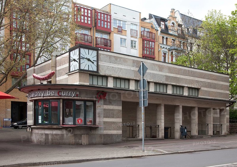 Halle, transformer station on Universitätsring. Halle S Universitätsring 11a Transformer station with kiosk and standard clock built in 1928-29 by Wilhelm Jost. Synchronised clock of the city according to the AEG system