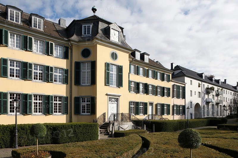 Founded in 1783 by Johann Gottfried Brügelmann, the first textile factory on the European mainland. Brügelmann family mansion (the factory owner's villa)