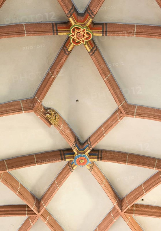 Detail of the vaults in the nave, vault rib with error, wrong calculation, wrong angle, fault, St., Sankt, Saint