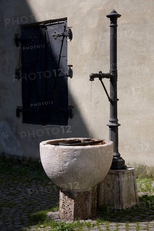 Österr Hall in Tyrol. Street fountain