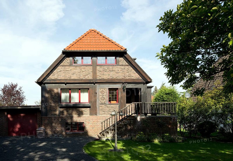 Krüllsdyk 174, Schürmann House, built ca. 1933-1935, architect: Friedrich Kühnen, gabled crippled hipped roof