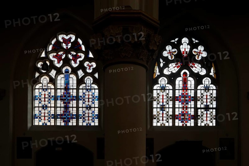 Window in the south aisle (Maria Katzgrau), St., Sankt, Saint