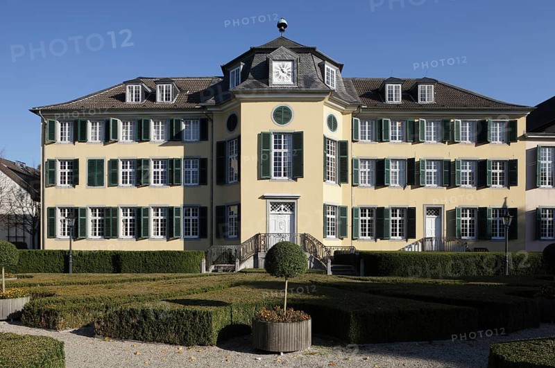 Founded in 1783 by Johann Gottfried Brügelmann, the first textile factory on the European mainland. Brügelmann family mansion (the factory owner's villa)