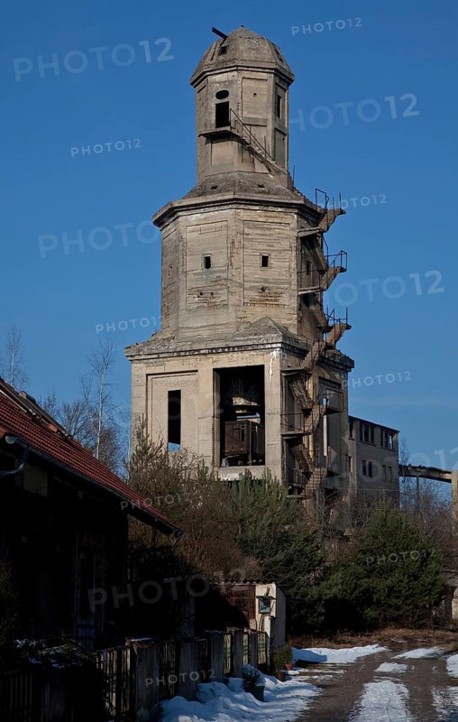 So-called BERZIT-TOWER for lignite drying, investment ruin from 1922