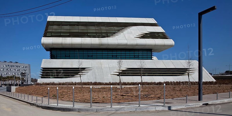 Montpellier, multi-purpose building PIERRESVIVES, built 2006-2012 by Zaha Hadid, view from south-west