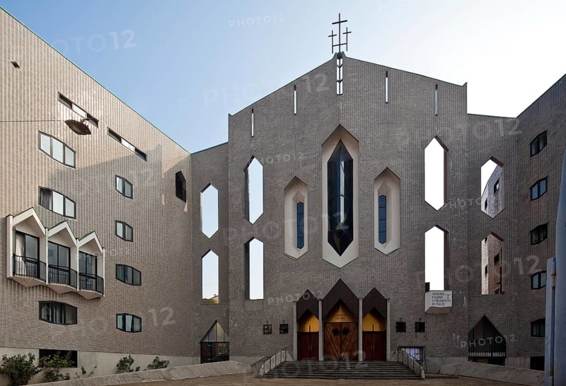 Built by Gio Ponti in 1961-64, west façade with adjoining blind walls containing oblong hexagonal window openings, St., Sankt, Saint