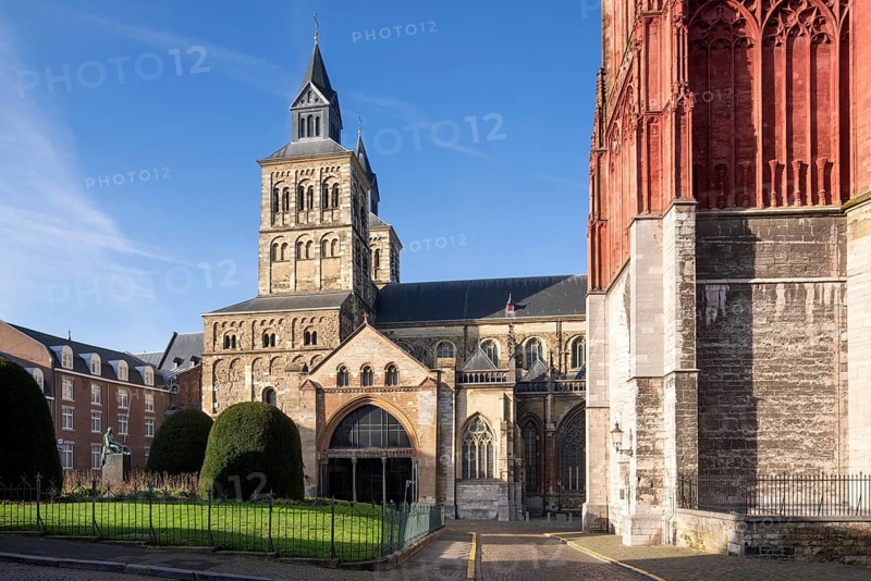 Maastricht, Basiliek van Sint Servaas and Sint-Janskerk (St Servatius Basilica and St John's Church), view from the south