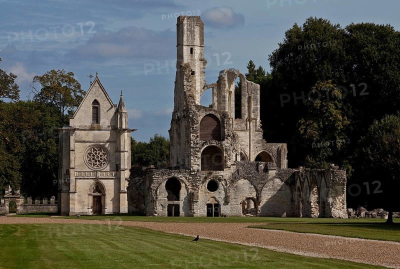 Fontaine-Chaalis, royal abbey Chaalis, left Chapelle Ste-Marie de l'Abbé, view from west, St., Saint, Saint