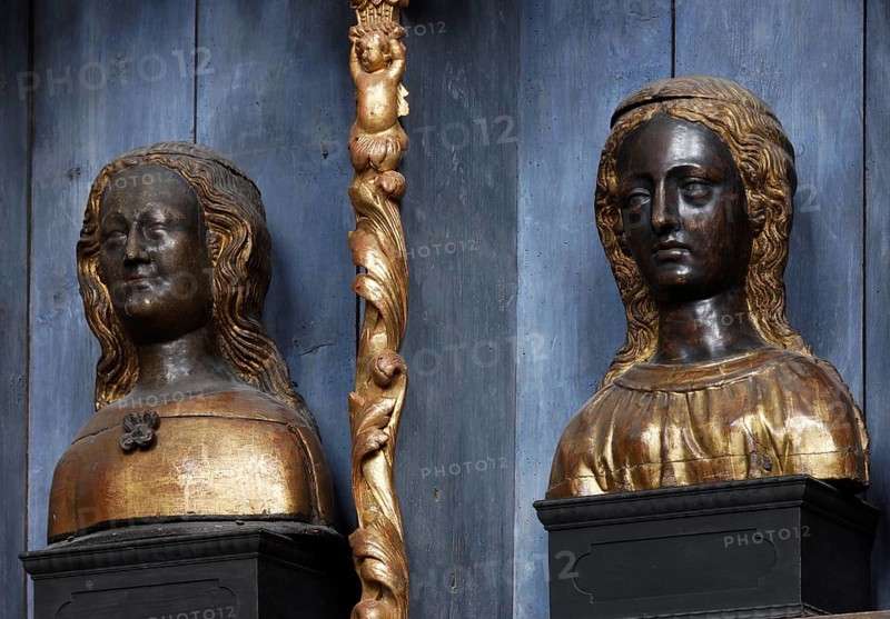 Golden chamber with reliquaries after restoration with historic colour scheme (blue), north wall, St., Sankt, Saint