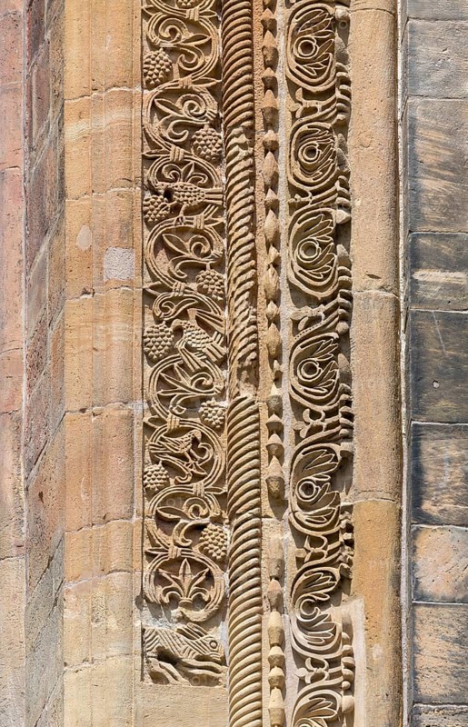 Speyer, Cathedral Church of St Mary and St Stephen, Speyer Cathedral, Imperial Cathedral, window in the south transept. Vines
