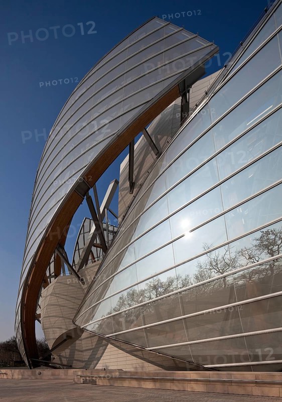 Architect Frank O. Gehry, opened in 2014, view from the south-east