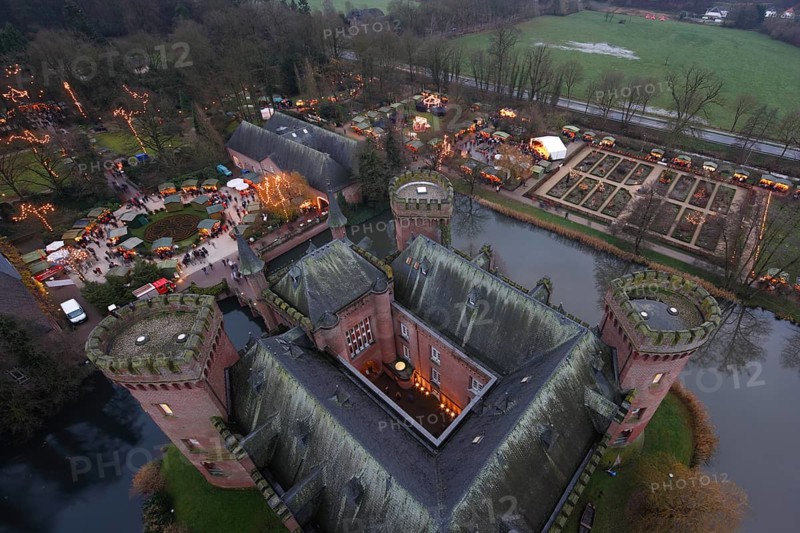 Moyland, castle park in winter, view from the north tower