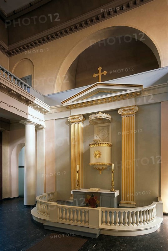 Built from 1829 to 1833 to designs by the Danish state architect Christian Frederik Hansen, pulpit altar, St., Sankt, Saint