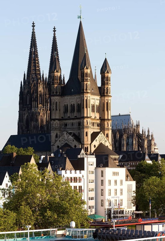 View from the Severinsbrücke bridge, behind it the cathedral, St., Sankt, Saint