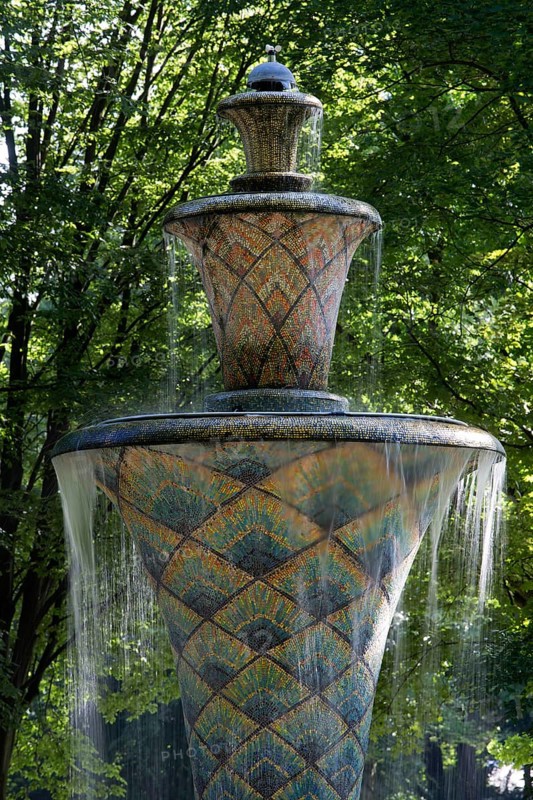 Mosaic fountain for the Annual Exhibition of German Labour 1922 Stone and Earth by Hans Poelzig