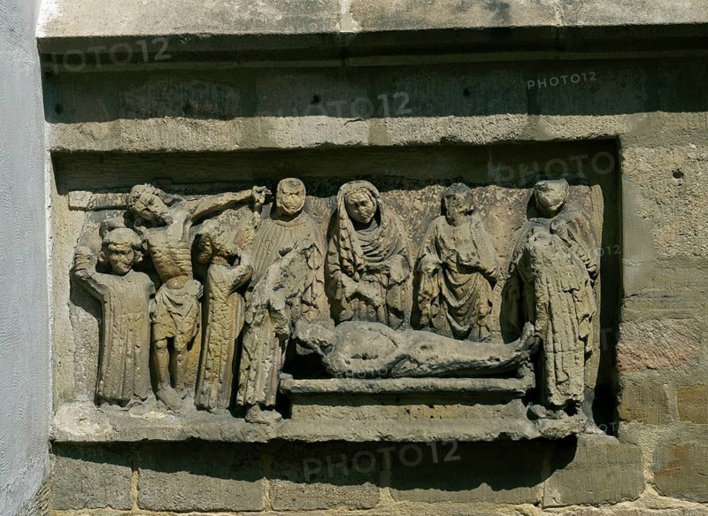 Relief on the south side, Entombment and Descent from the Cross