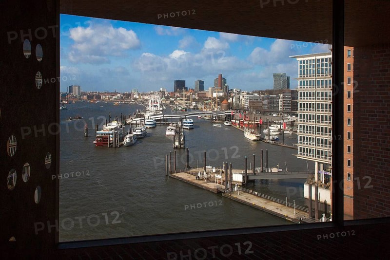 Hamburg, Elbphilharmonie, foyer called Plaza, view of the harbour from the west window of the PLAZA, designed by Herzog & de Meuron, built 2007-2016