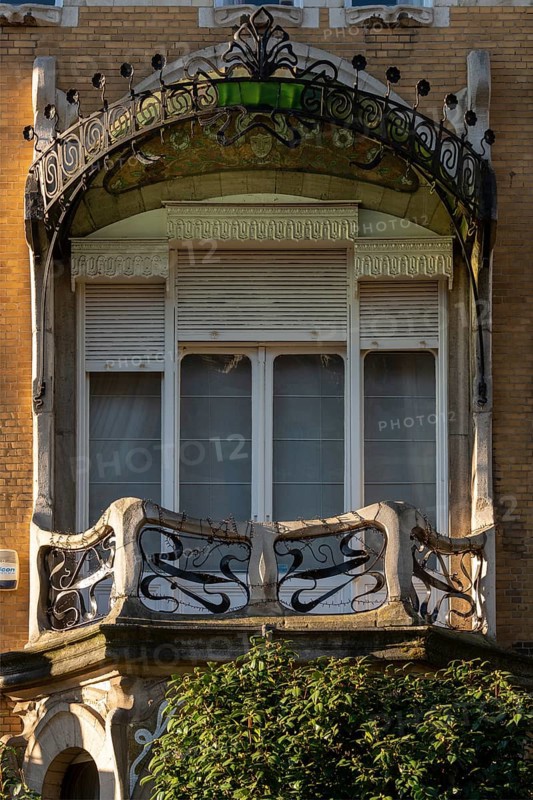 Antwerp, Art Nouveau houses in the Cogels Osylei, De Roos House, built around 1898 by Jules Hofmann, balcony