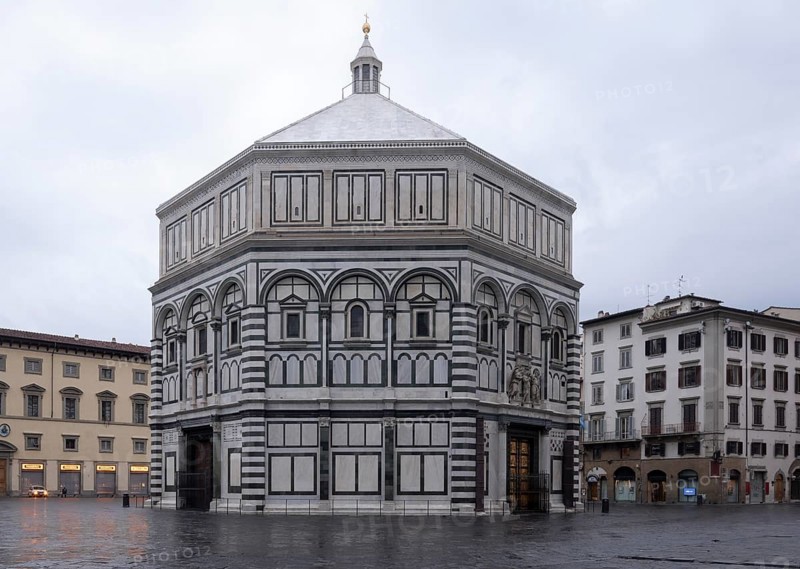 Florence, Firenze, Cathedral, Duomo Santa Maria del Fiore, Baptistery of San Giovanni from the south-east