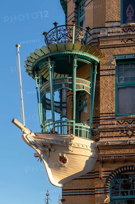 Antwerp, Art Nouveau houses, House of the Five Continents, built in 1901 by Frans Smet-Verhas, balcony in the shape of a ship