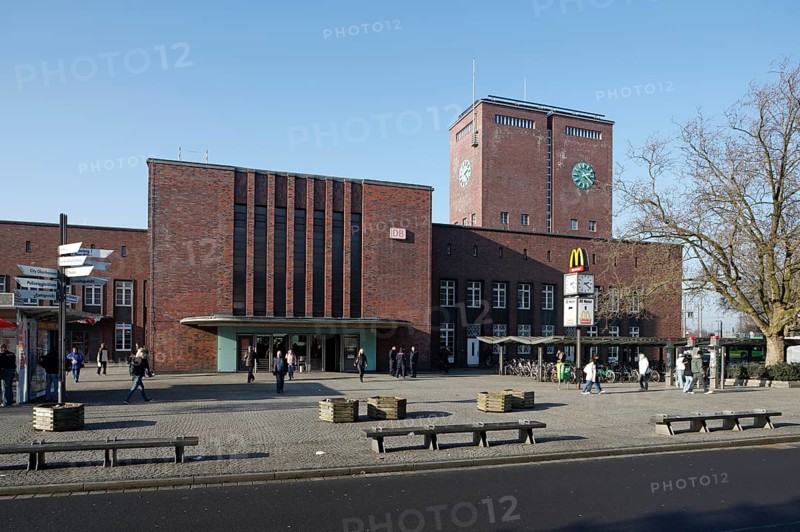 City side, built between 1930 and 1934, architect: Schwingel and Reichsbahnoberrat Herrmann