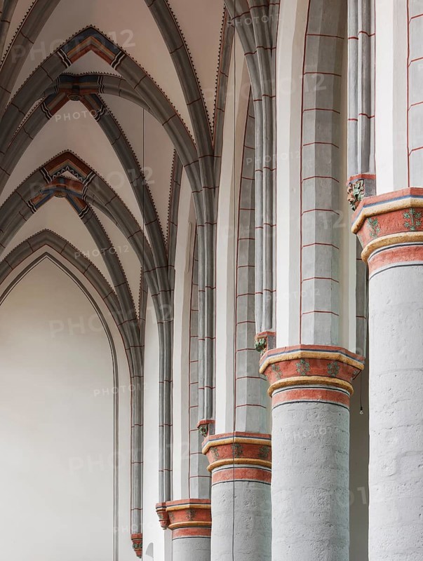 South aisle, round pillar, St., Sankt, Saint