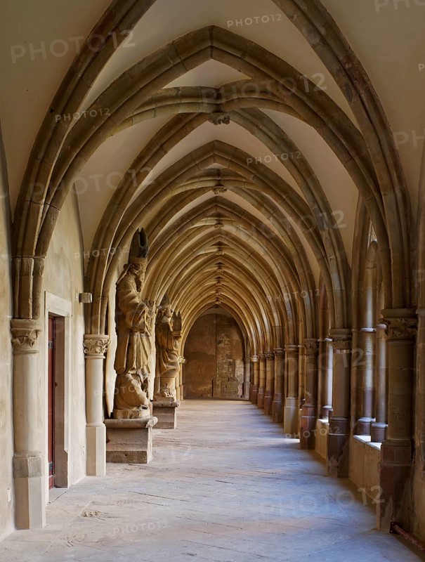 Cloister, south wing facing west, St., Sankt, Saint