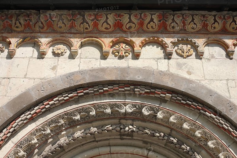 Romanesque frieze above the portal on the west side of the Paradies, St., Sankt, Saint