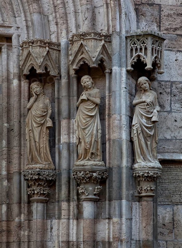 Mühlhausen, Bridal Gate of St Mary's Church. Bride's Gate on the north transept gable right vault with the Clever Maidens 1901-02 by Leonhard Herzog Canopies and capitals medieval Mühlhausen, St., Sankt, Saint