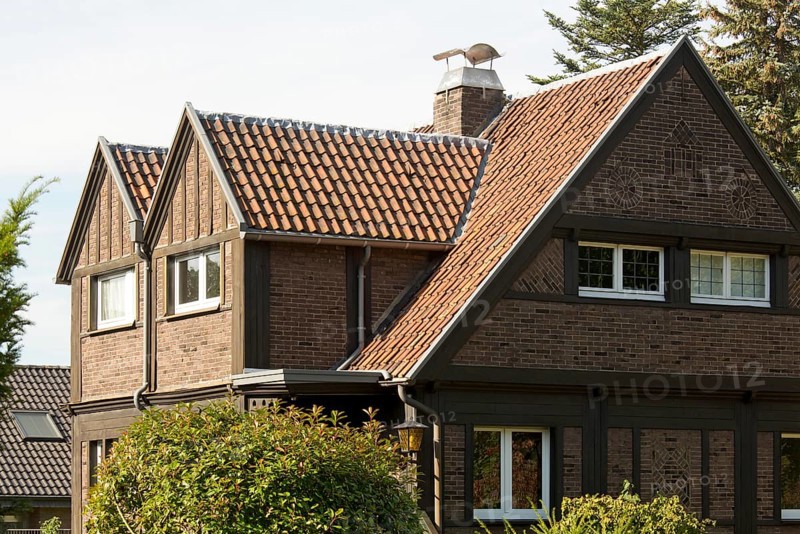 East side, built ca. 1933-1935, architect: Friedrich Kühnen, gabled pitched roof with two side gables