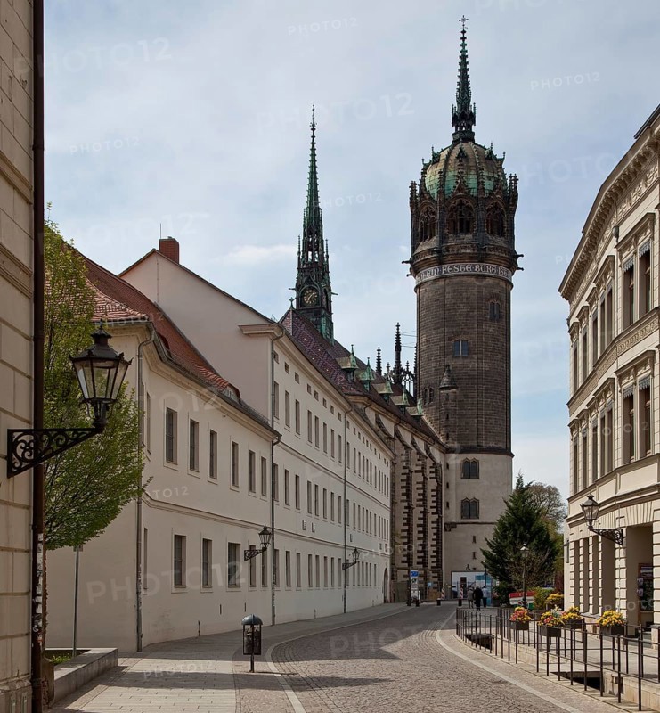 Castle church built around 1500, later altered several times, tower 1883-92 by Friedrich Adler, front left Amtshaus, St., Sankt, Saint