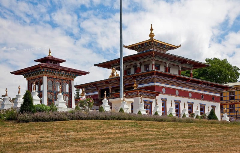 La Boulaye, TEMPLE OF THE 1000 BUDDHAS, founded in 1987 by Tibetan monks. Lamaist centre combined with a university for Tibetology