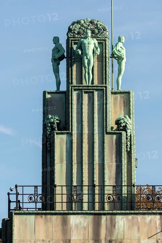 Brussels, Bruxelles, Palais Stoclet, Stocletpaleis, villa built between 1905 and 1911 in the style of the Vienna Secession. Architect: Josef Hoffmann, sculptures on the tower