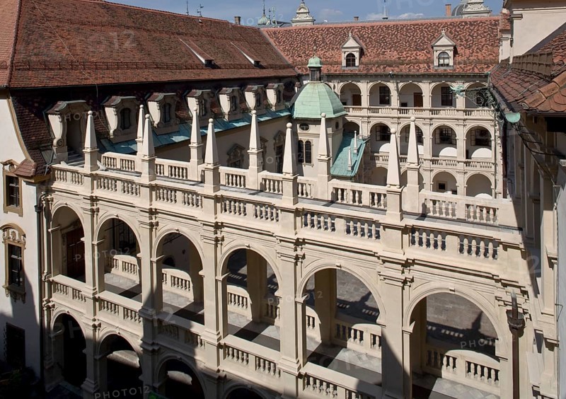 1527-1531 as the first Renaissance building in the city of Graz, main wing built from 1557 according to the plans of the architect Domenico dell'Allio, arcaded courtyard with arcaded bridge, in the west corner on the left the Landstube, the meeting room of the Styrian parliament
