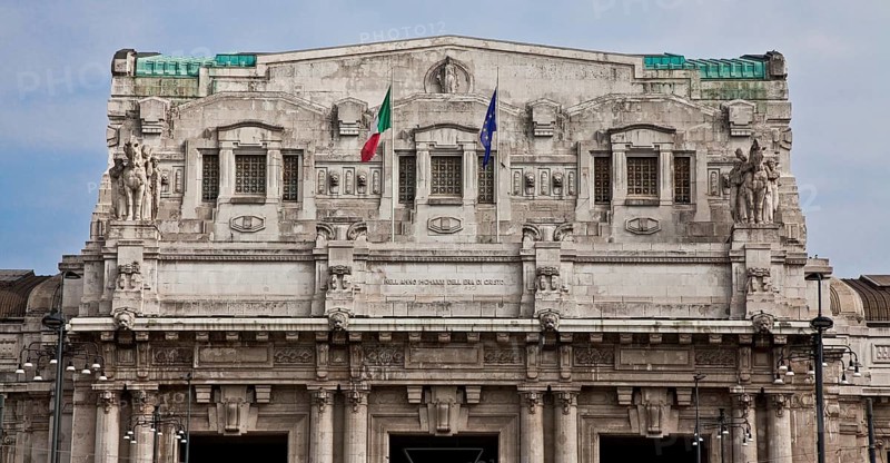 Reception building, 1913-31 built with interruptions by Ulisse Stacchini, central building roof zone