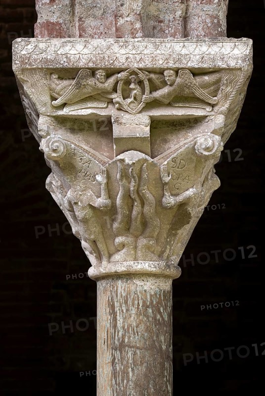Moissac, Saint-Pierre Abbey, cloister, capital